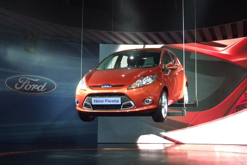 Illustration for article titled 2009 Ford Fiesta Gets Cirque Du Soleil'd In Shanghai